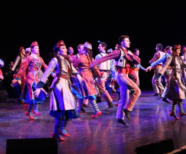 Rentrée du Ballet Arménien Navasart